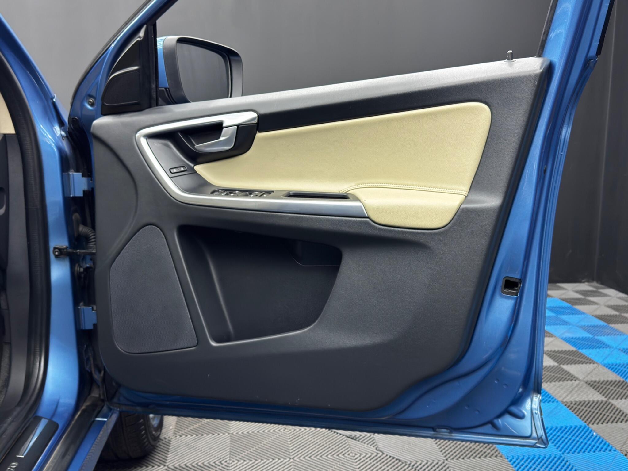 Volvo XC60 - Image 39