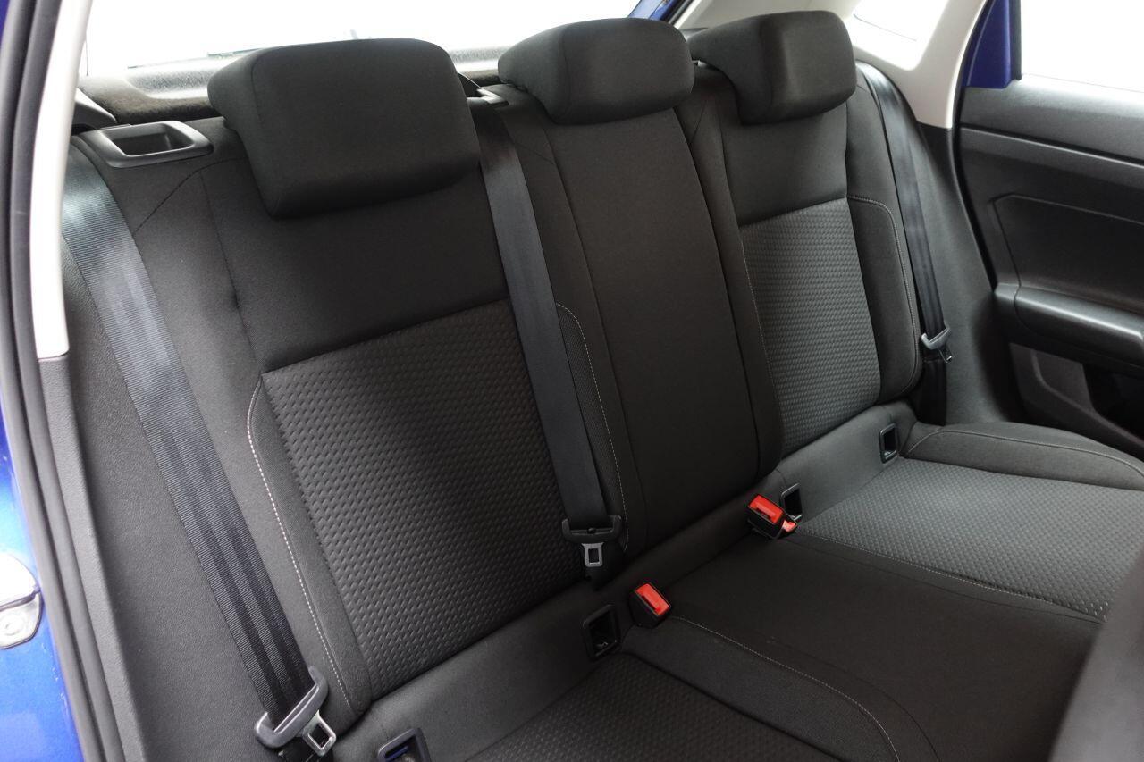 Volkswagen Polo - Image 18