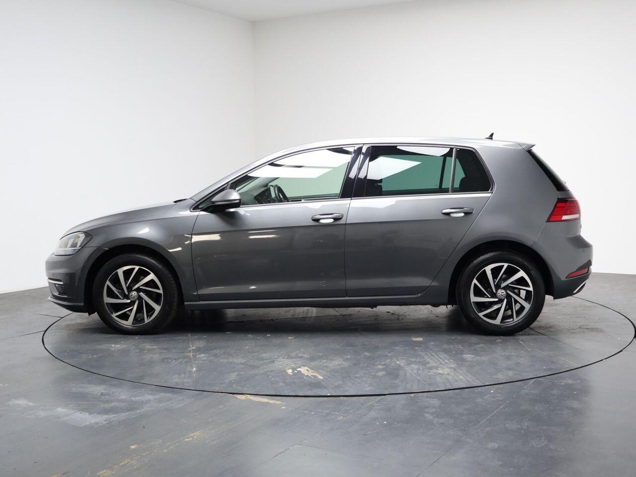 Volkswagen Golf - Image 8