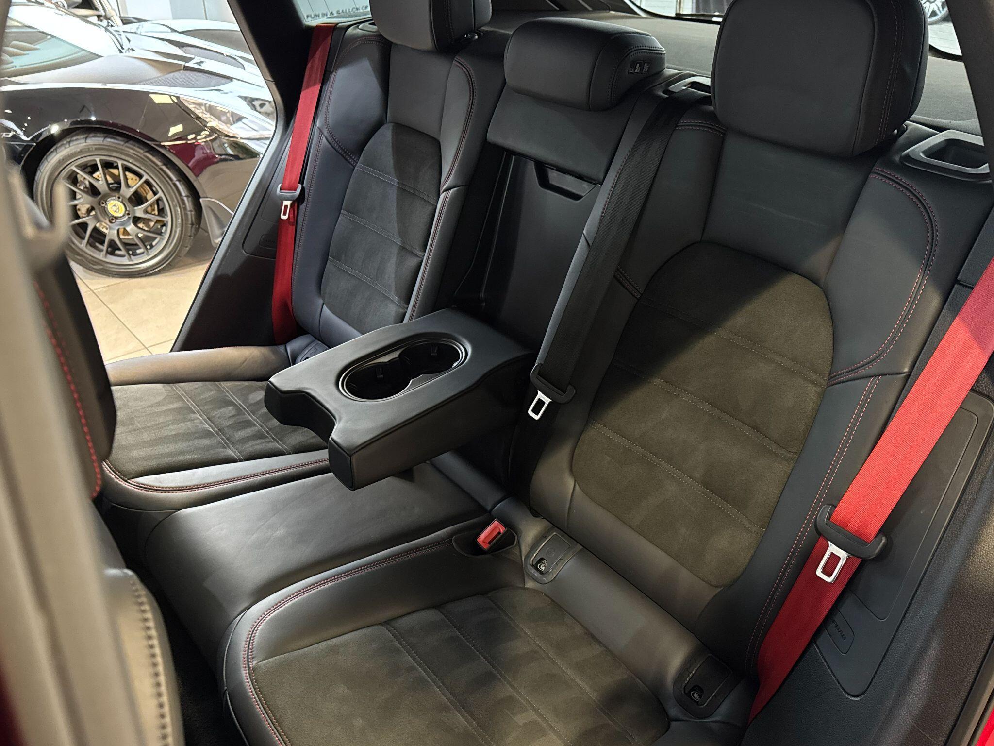 Porsche Macan - Image 39