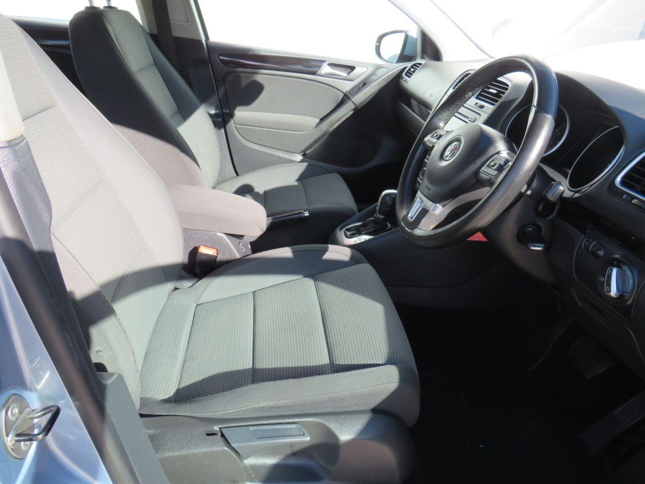 Volkswagen Golf - Image 7