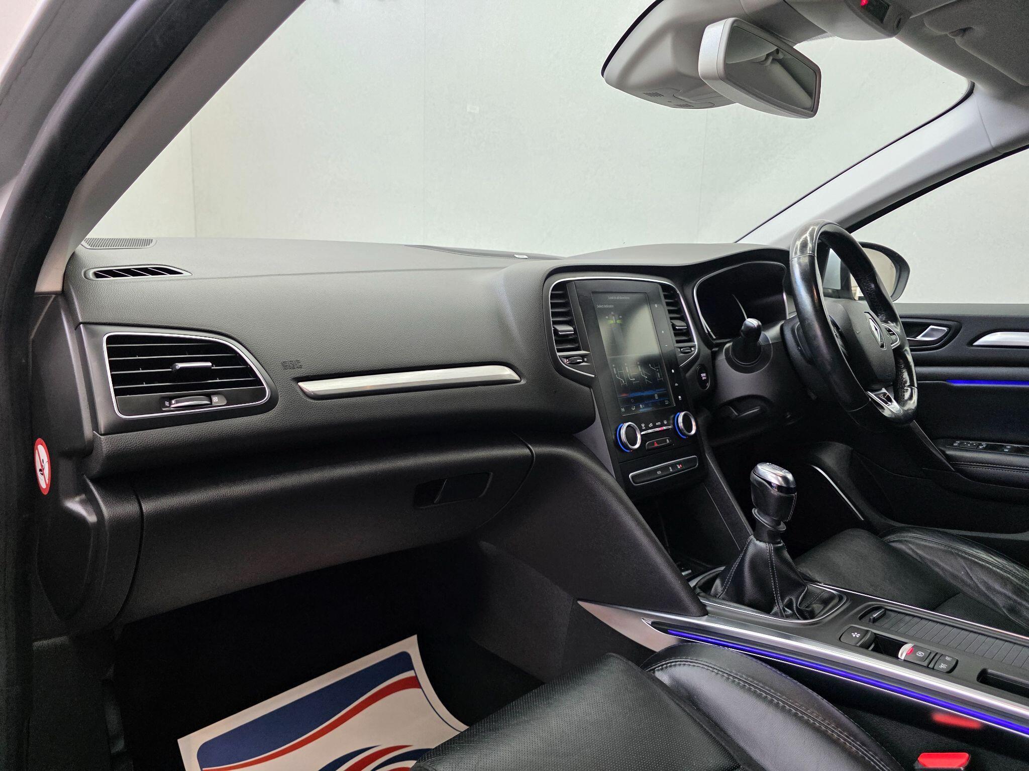 Renault Megane - Image 13