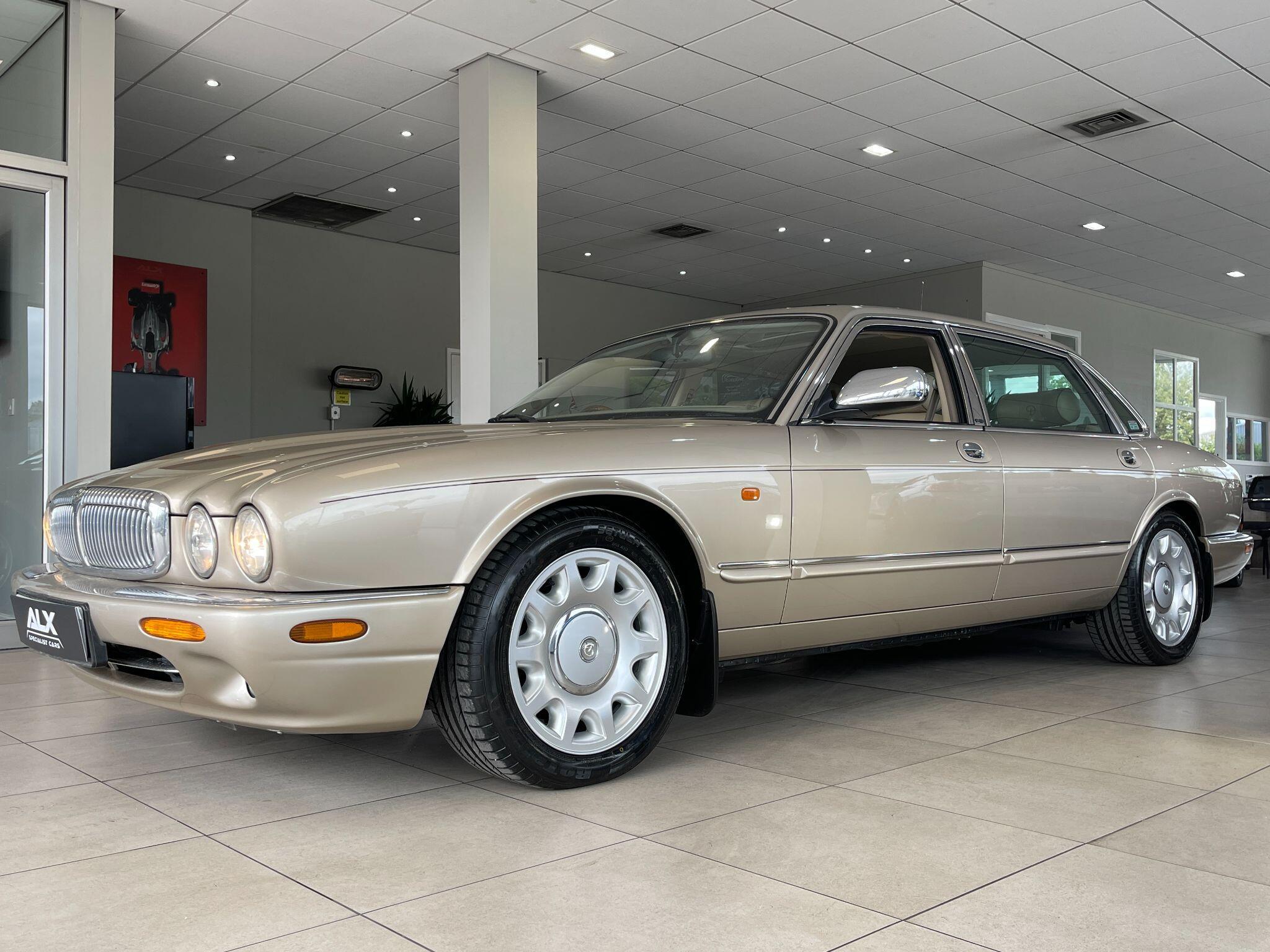 Daimler Super V8 - Image 6