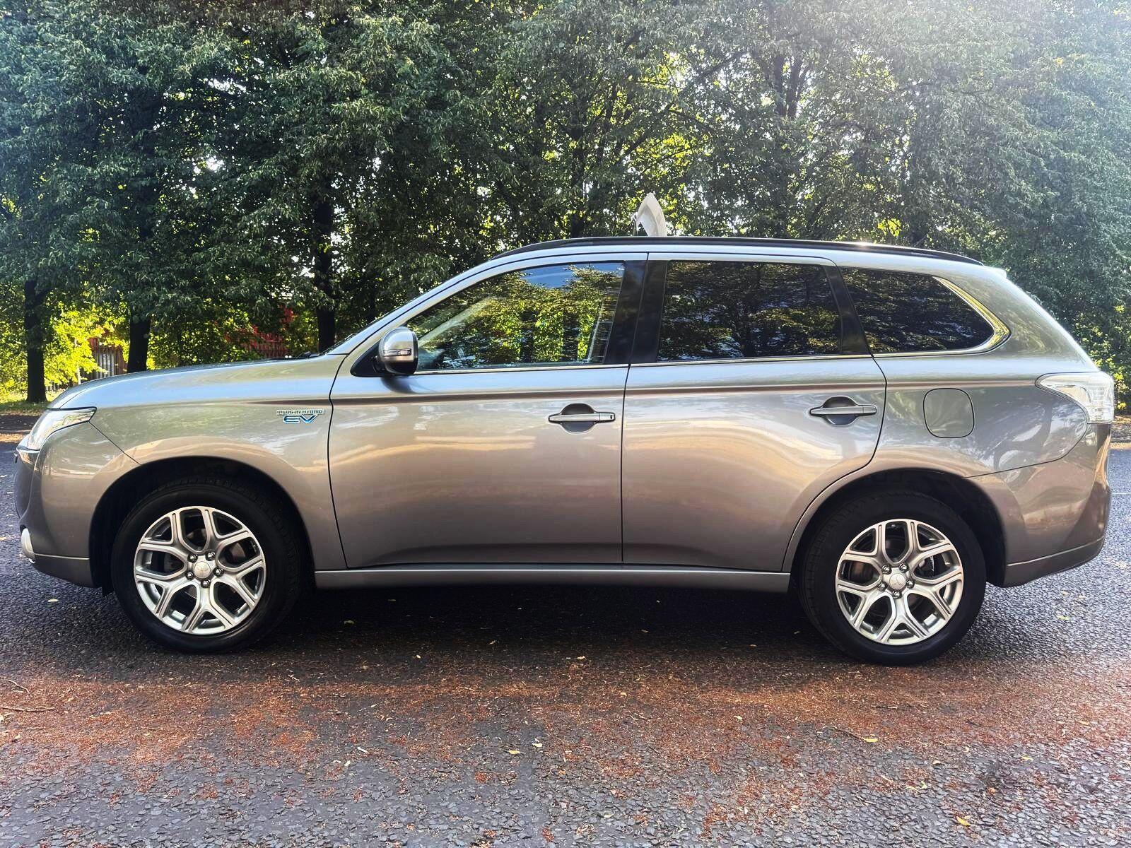 Mitsubishi Outlander - Image 4