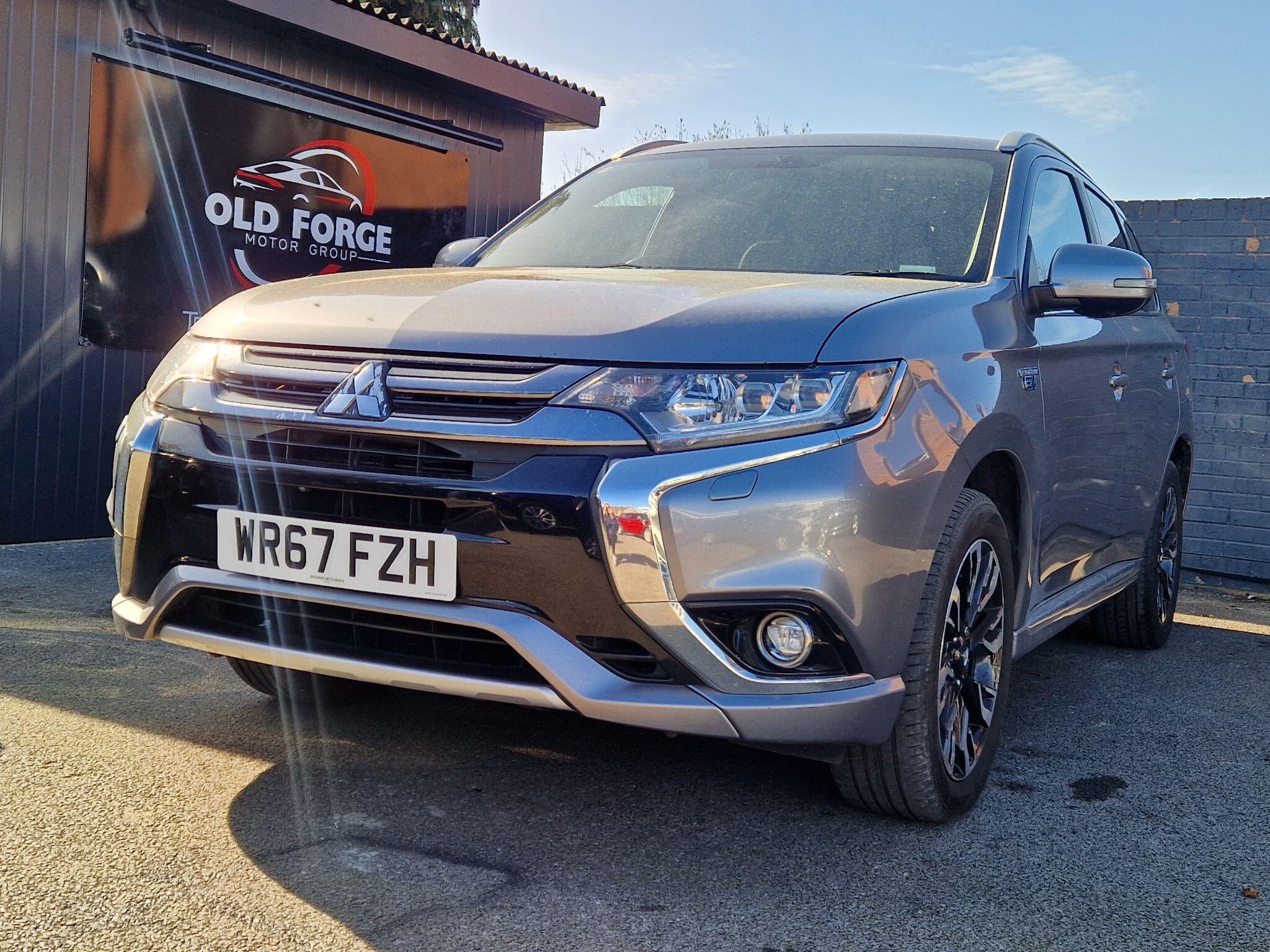 Mitsubishi Outlander - Image 19