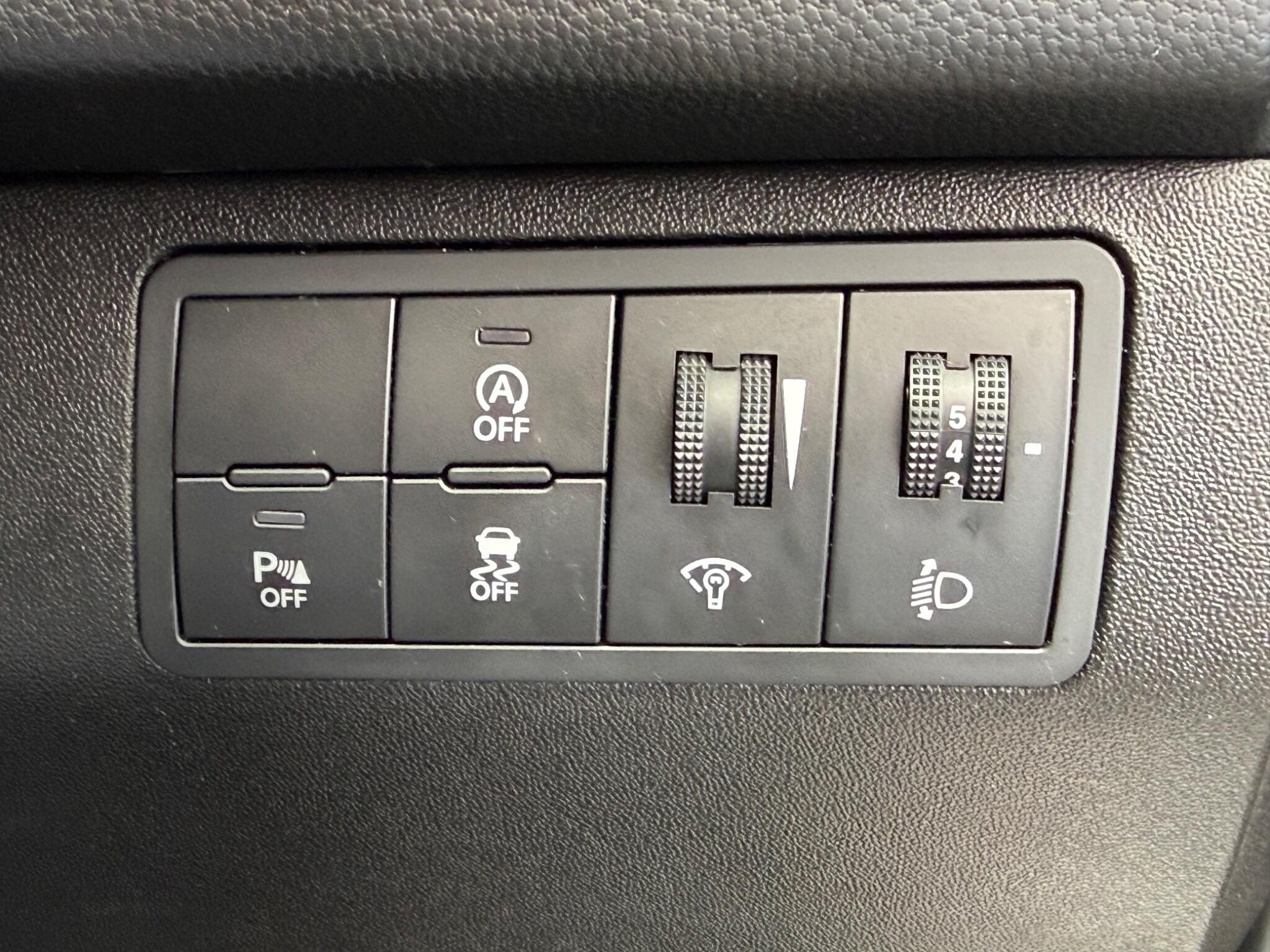 Kia Venga - Image 18