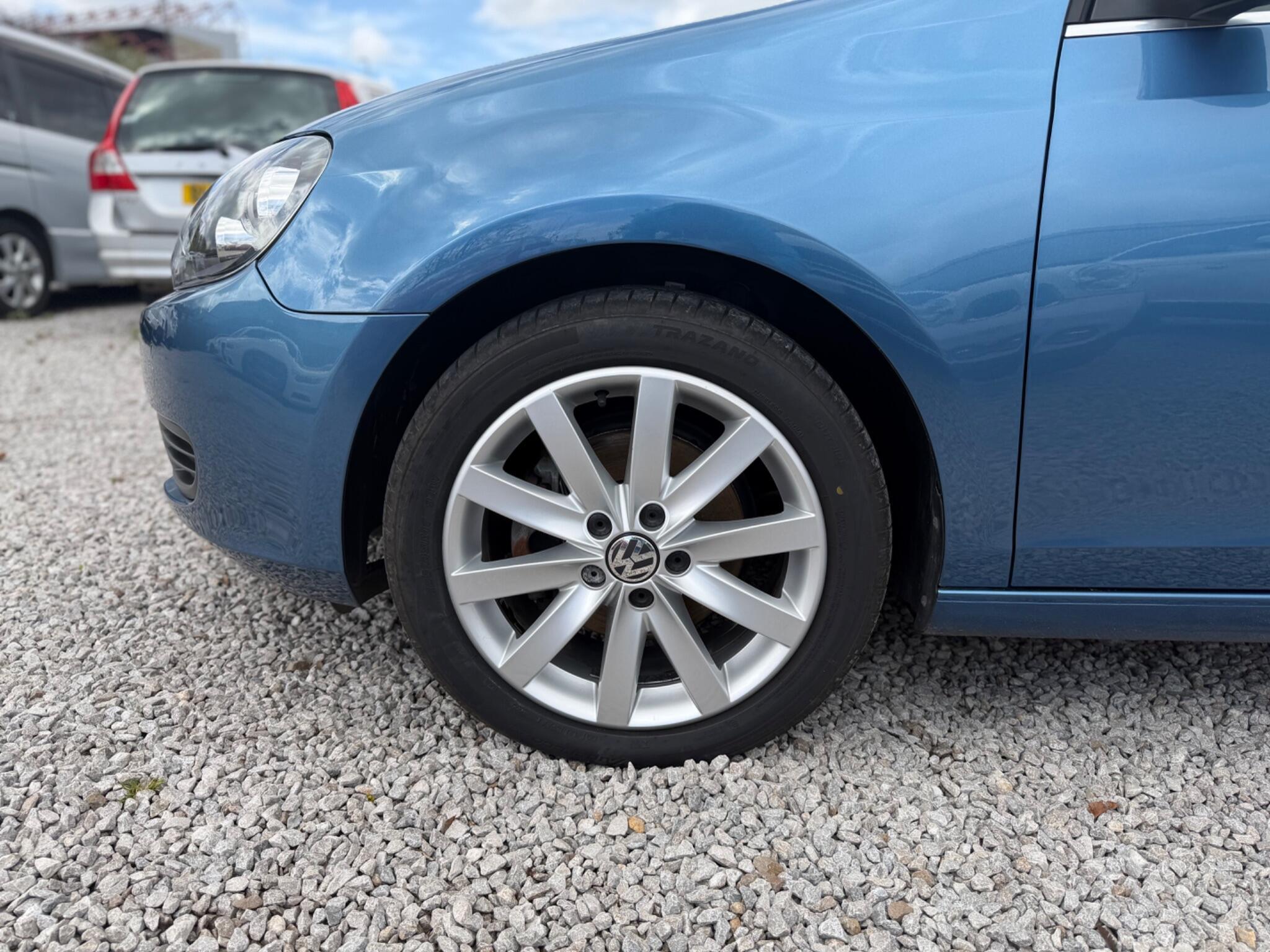 Volkswagen Golf - Image 33