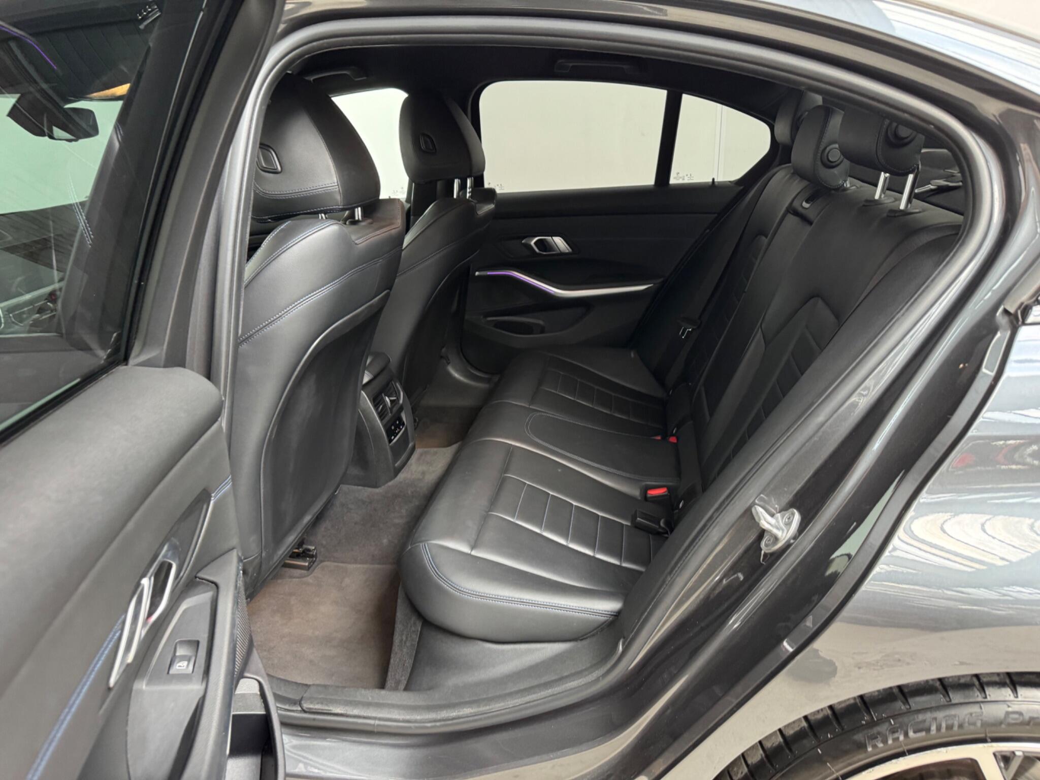 BMW 3 Series - Image 11