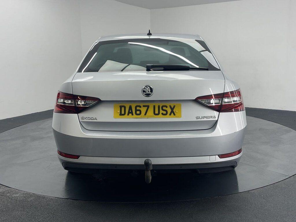 Skoda Superb - Image 11