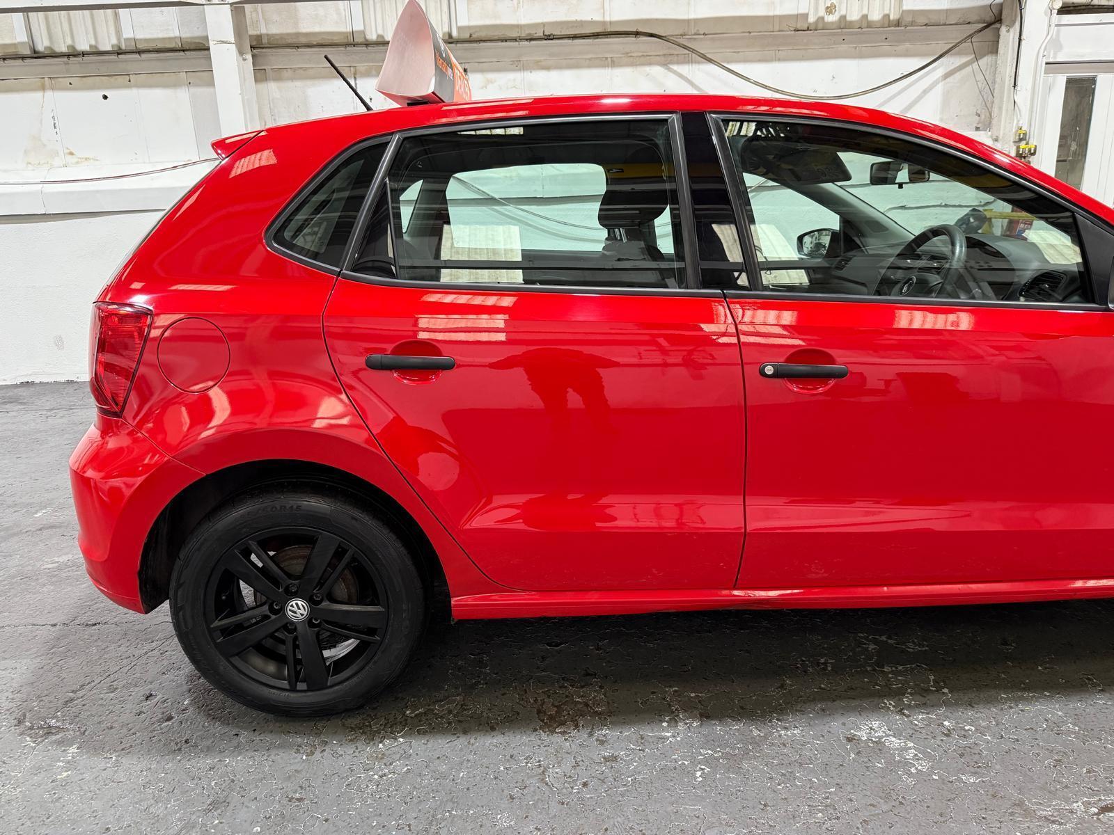Volkswagen Polo - Image 5