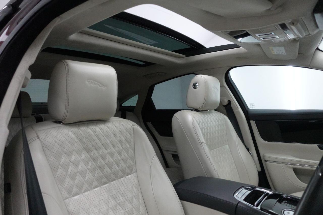 Jaguar XJ - Image 12