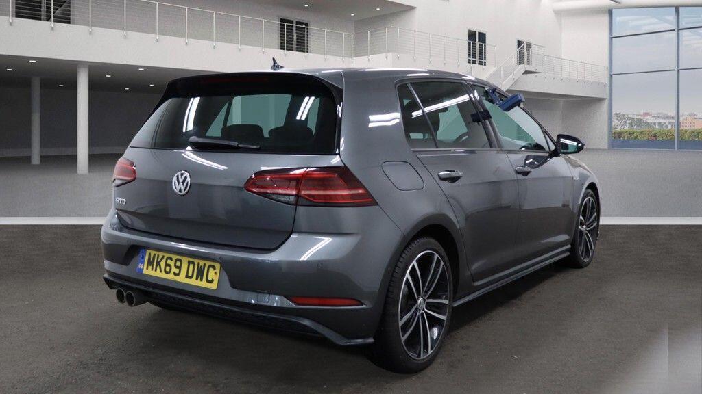 Volkswagen Golf - Image 7