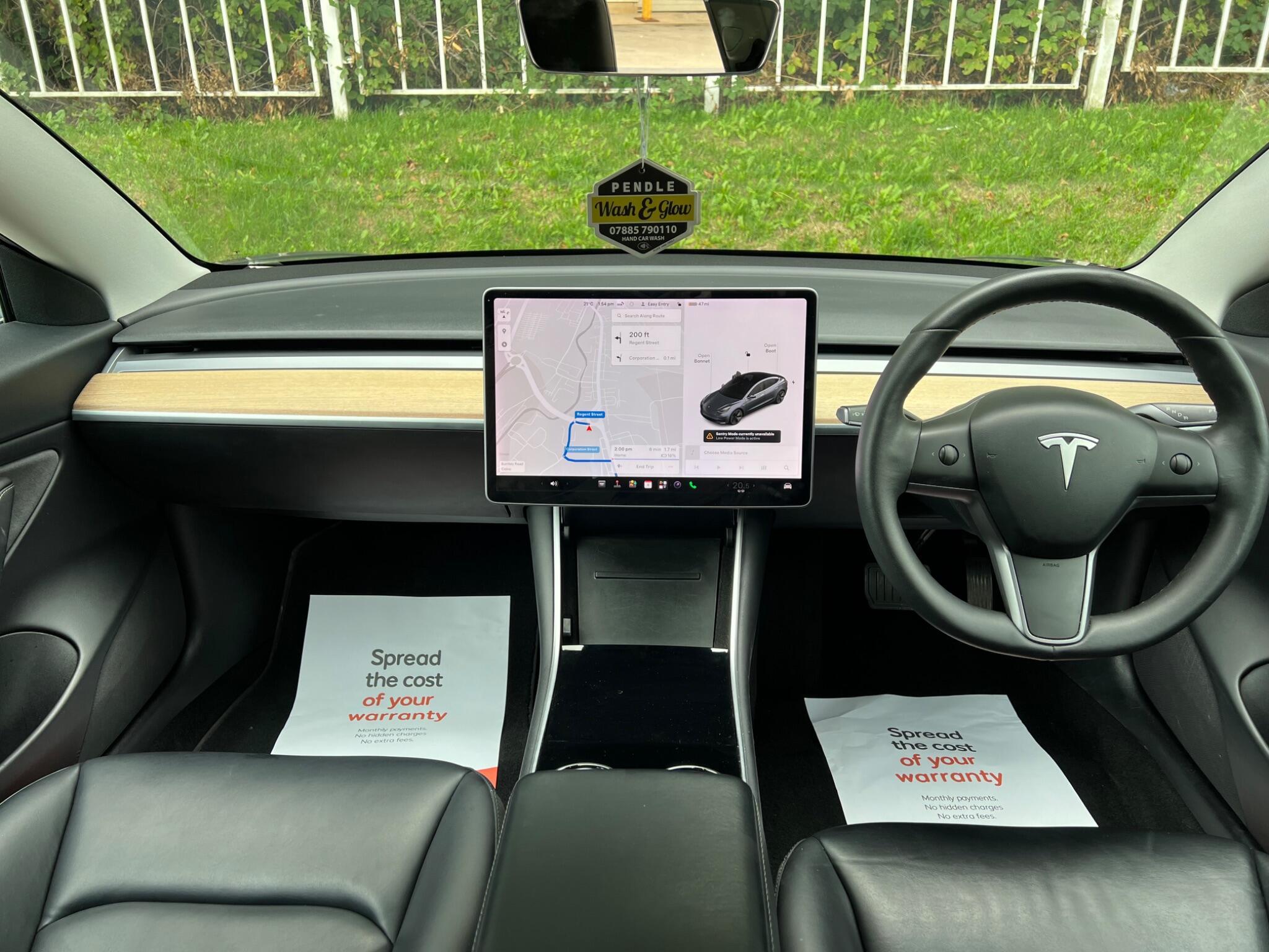Tesla Model 3 - Image 18