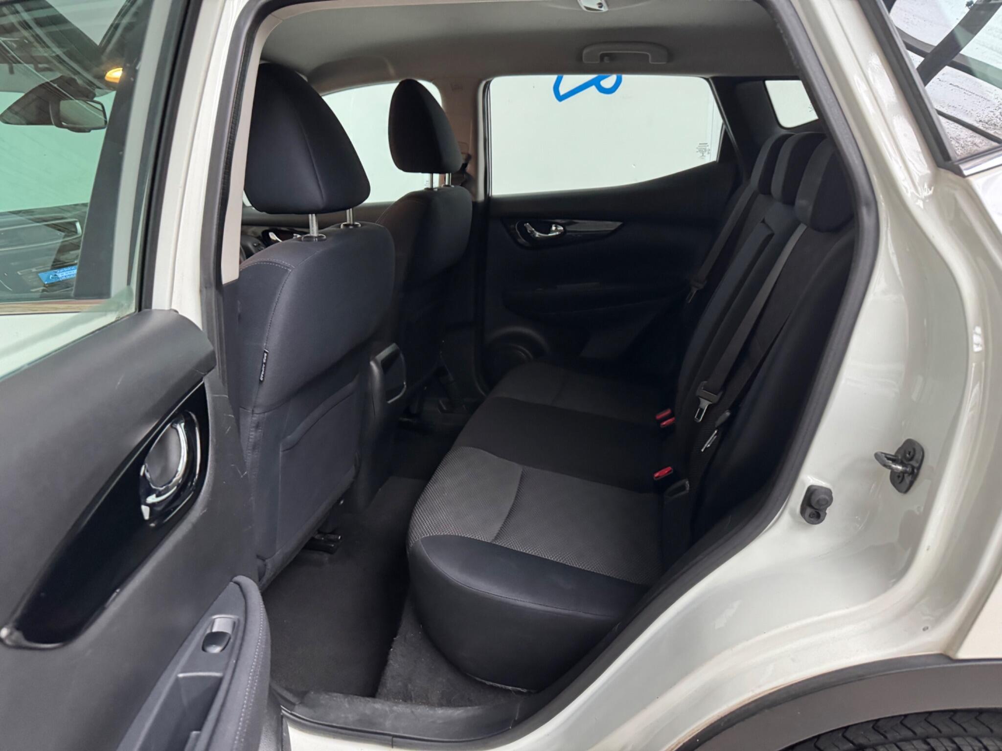 Nissan Qashqai - Image 10