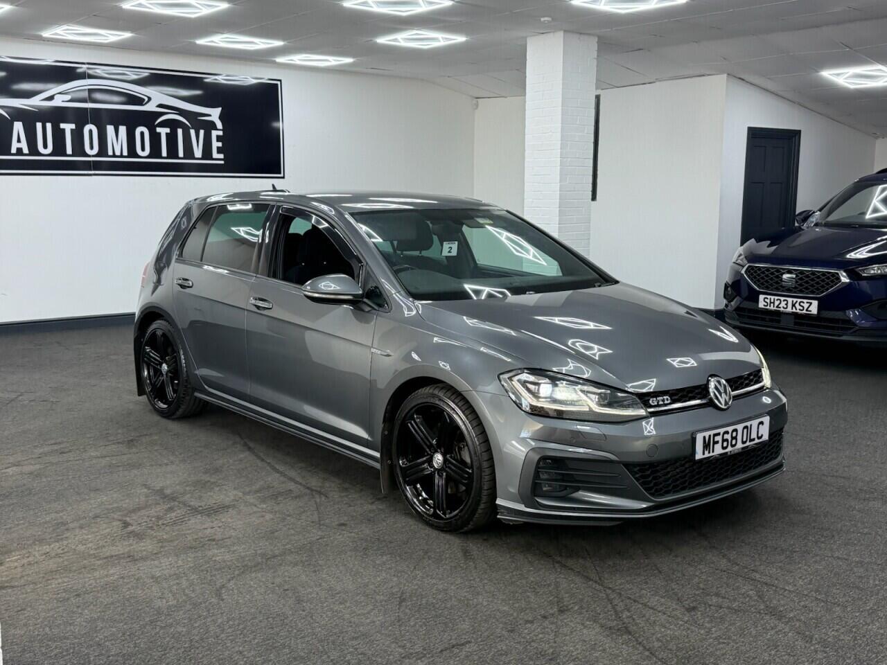 Volkswagen Golf - Image 7