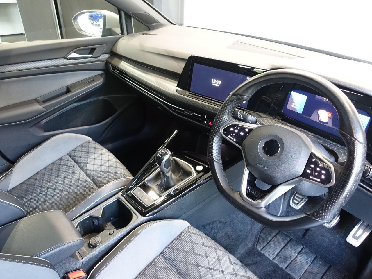 Volkswagen Golf - Image 2