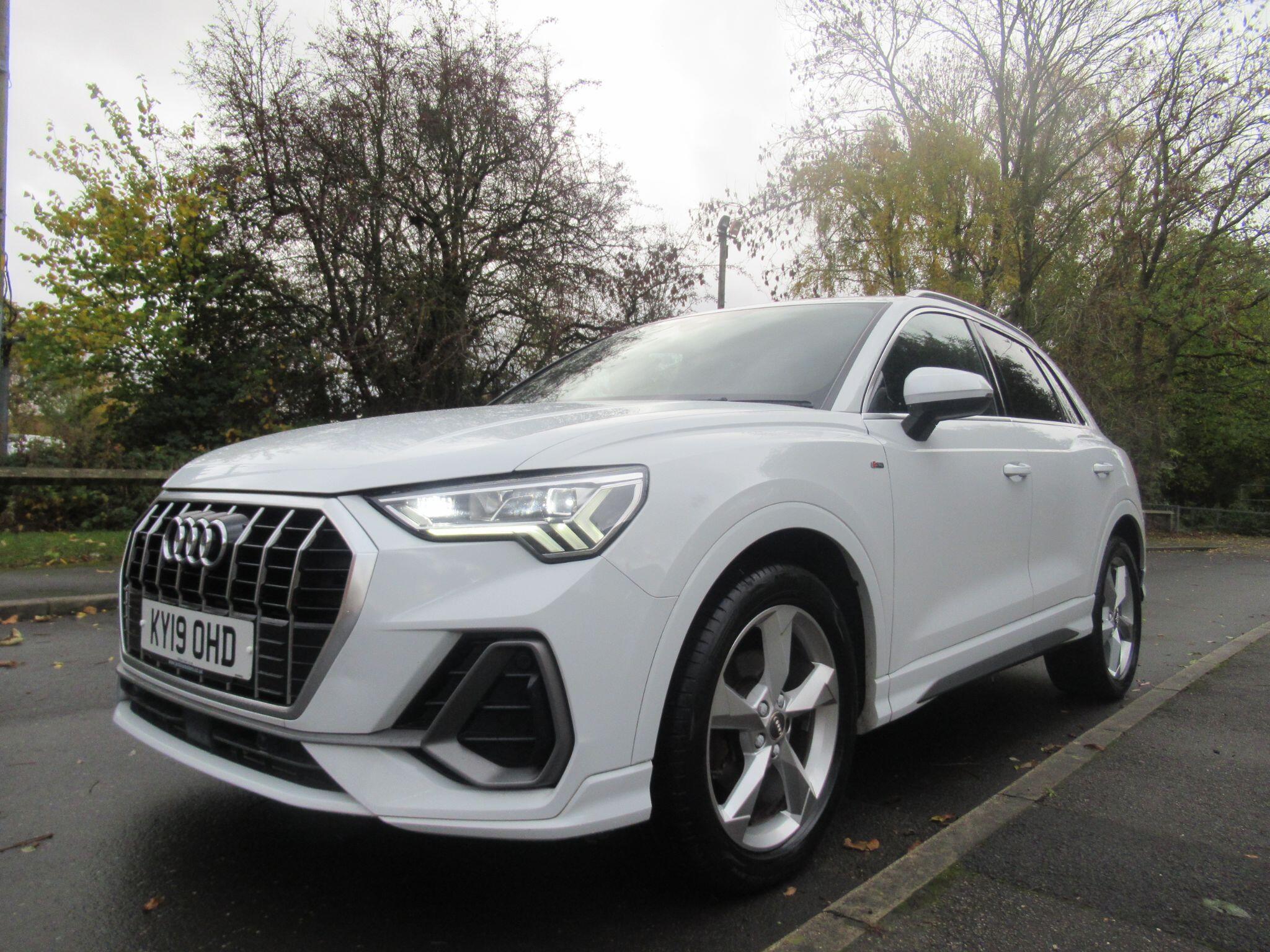 Audi Q3 - Image 9
