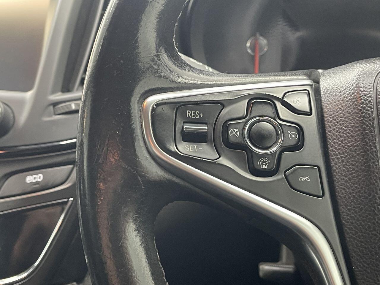 Vauxhall Insignia - Image 22