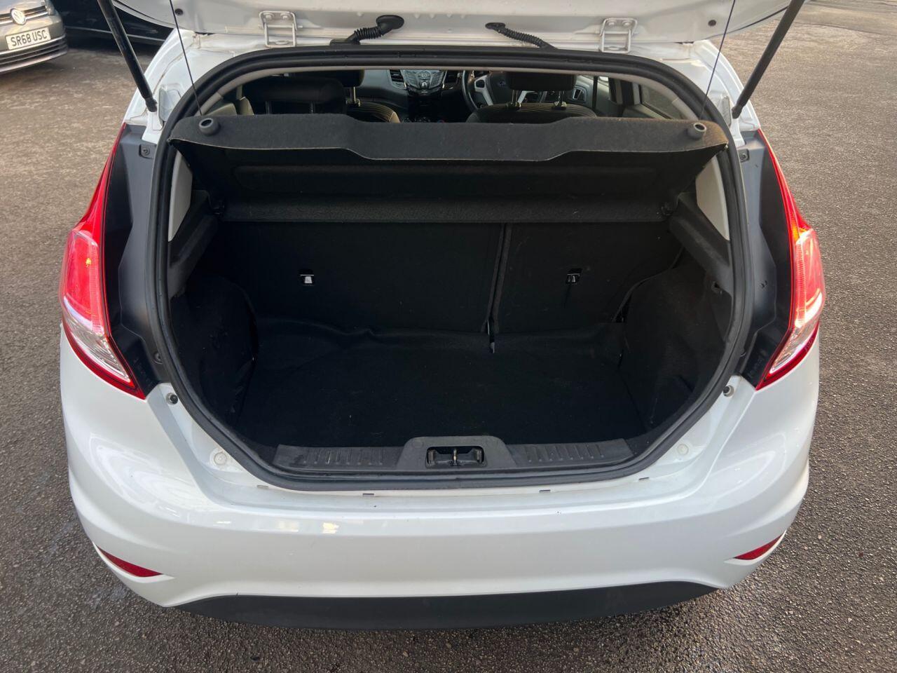 Ford Fiesta - Image 6