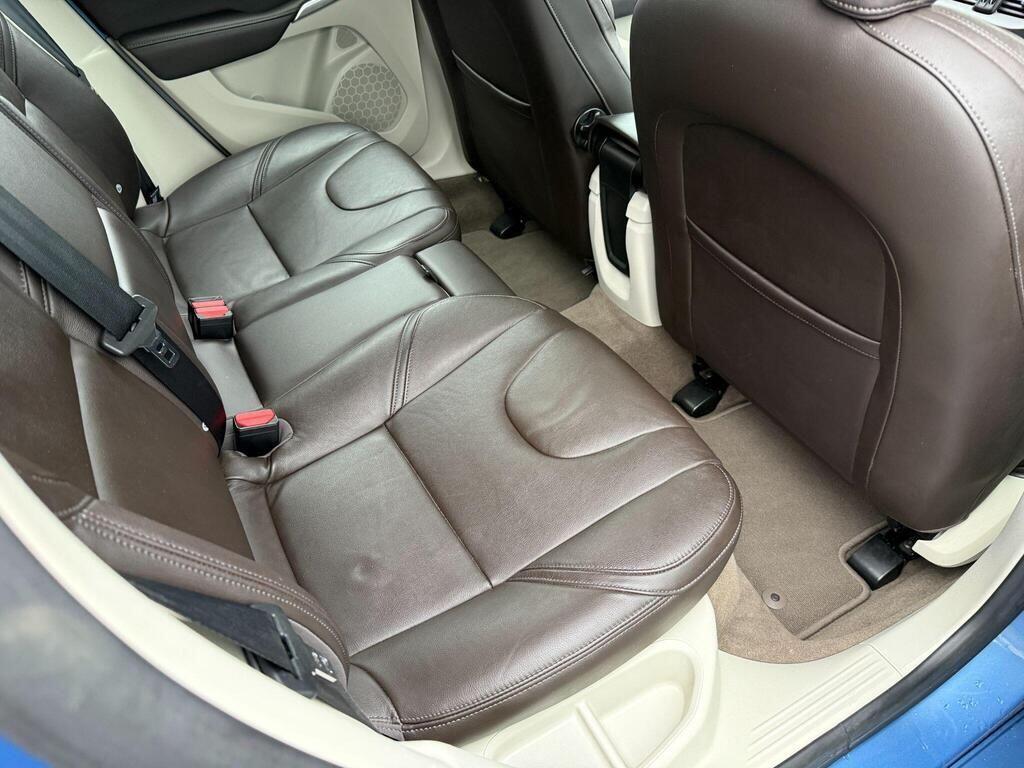 Volvo V40 - Image 34