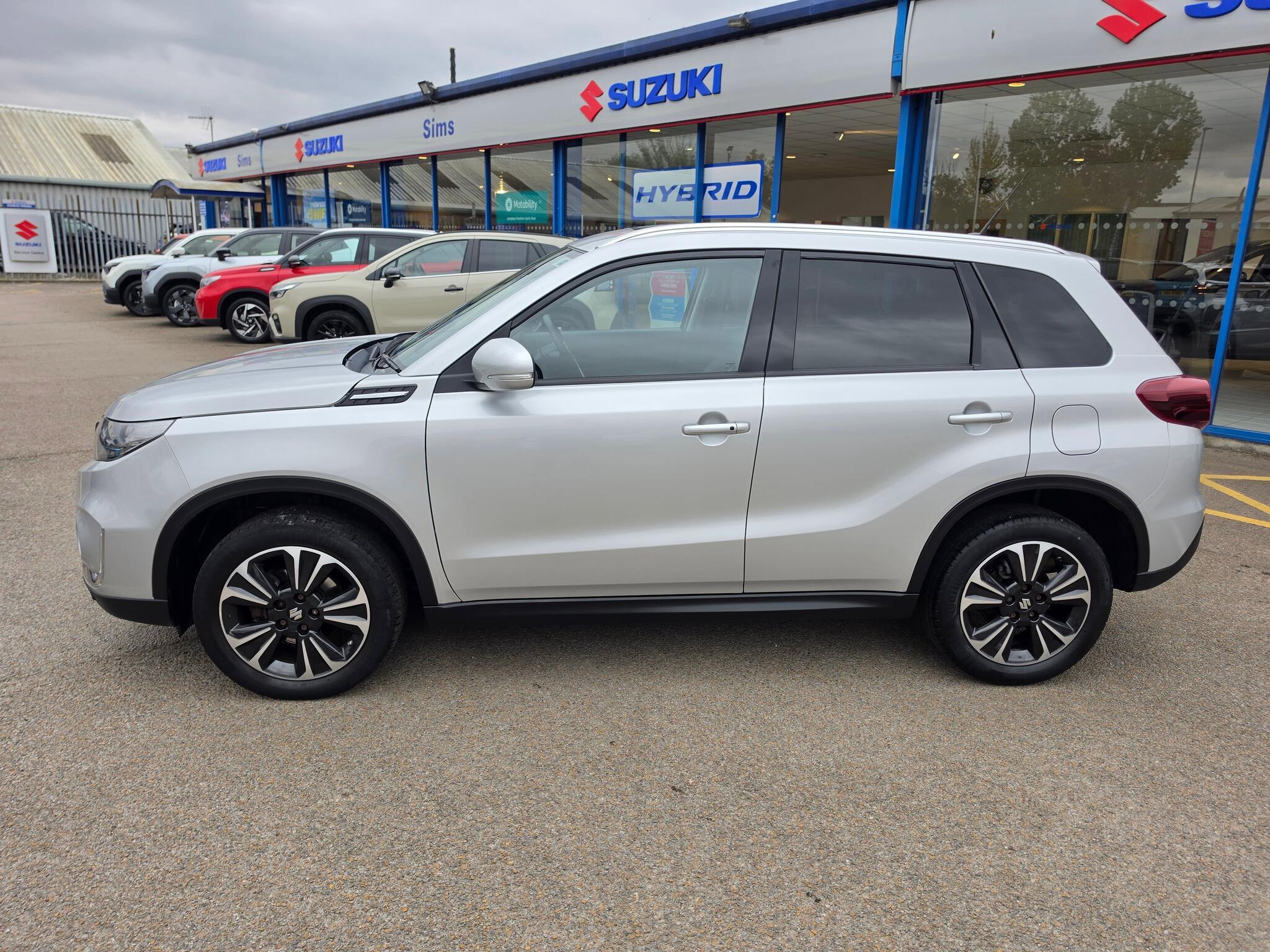Suzuki Vitara - Image 5