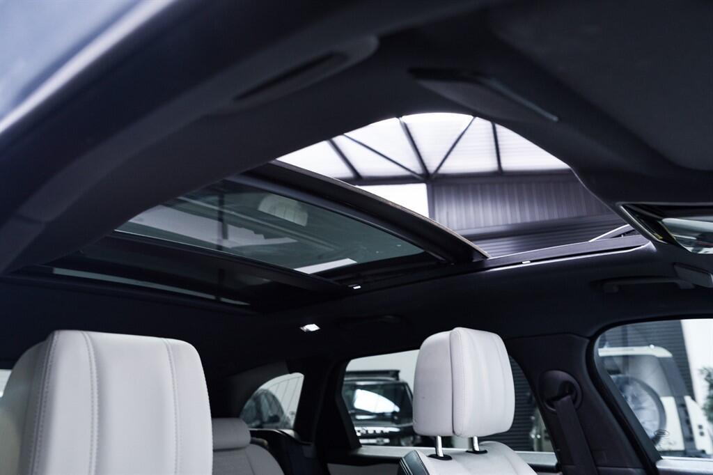 Land Rover Range Rover Velar - Image 5