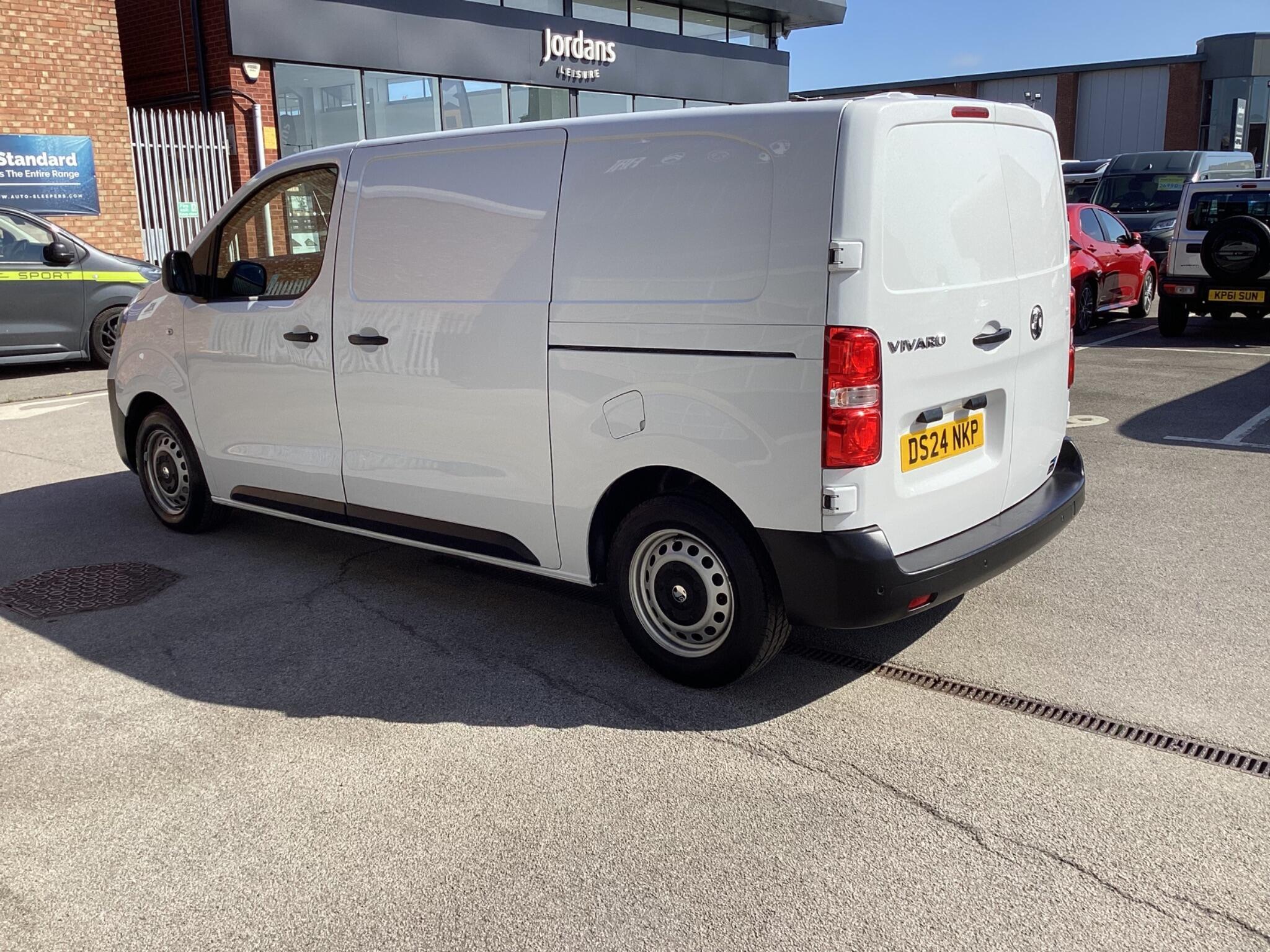 Vauxhall Vivaro - Image 5