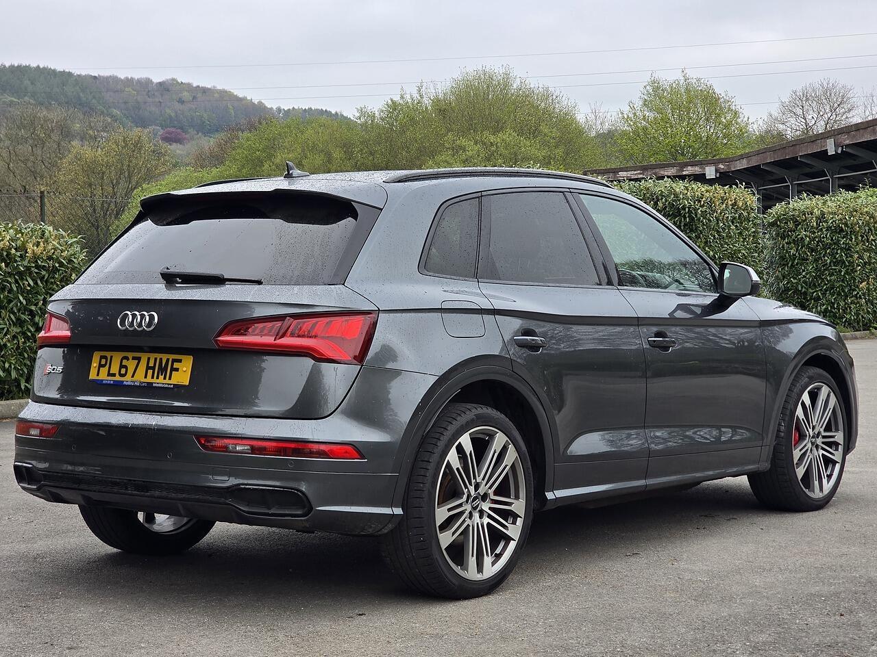 Audi SQ5 - Image 30