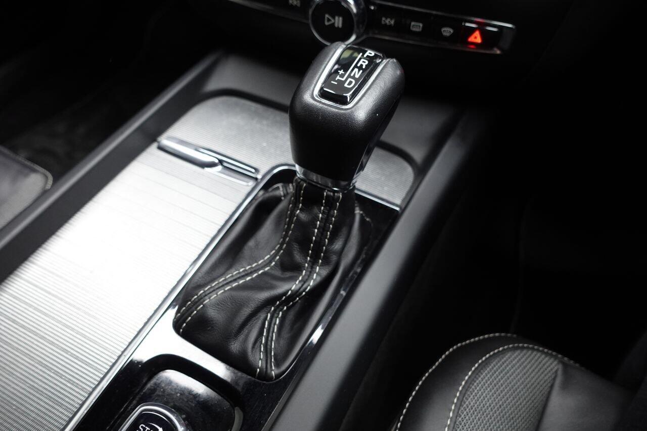 Volvo S60 - Image 54