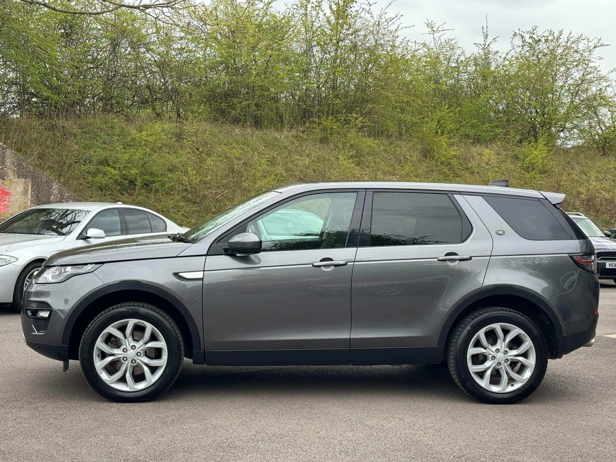 Land Rover DISCOVERY SPORT - Image 12