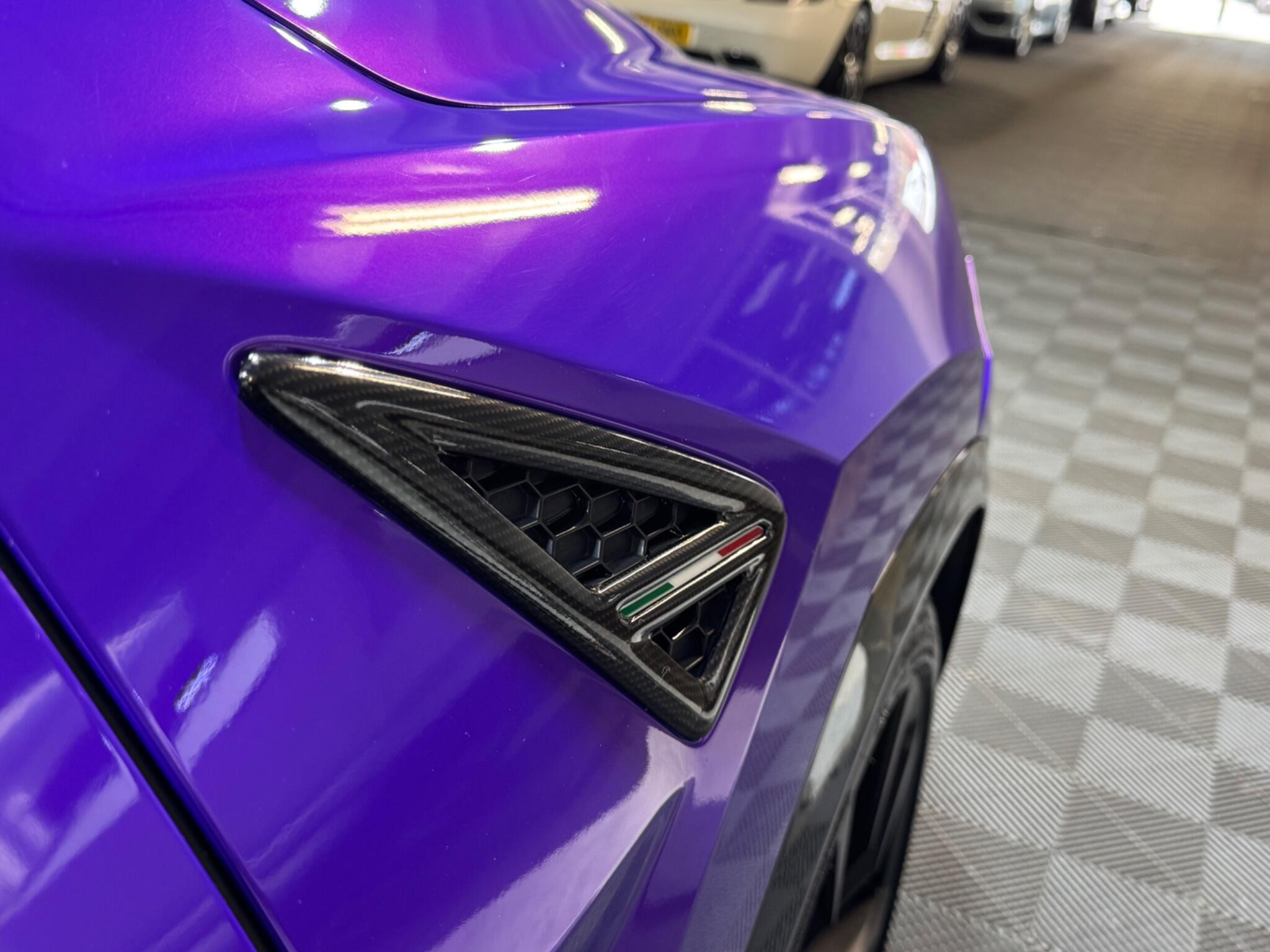 Lamborghini Urus - Image 19