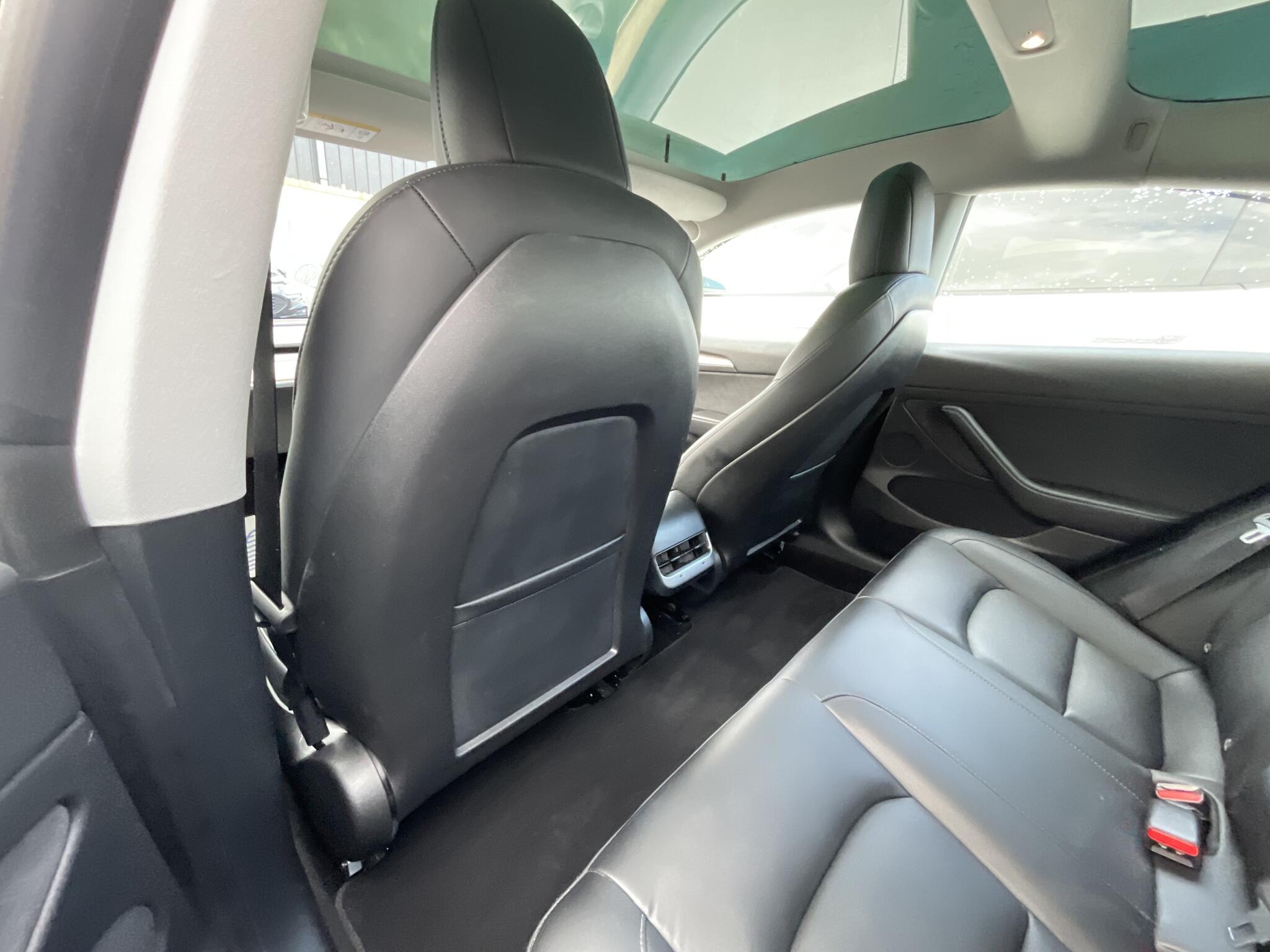 Tesla Model 3 - Image 11