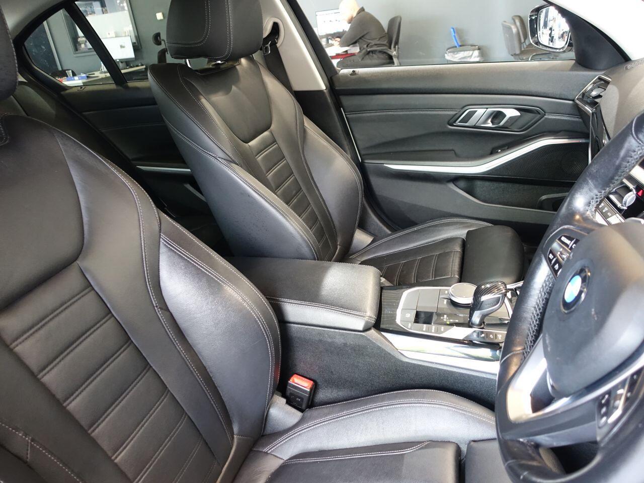 BMW 3 Series - Image 13