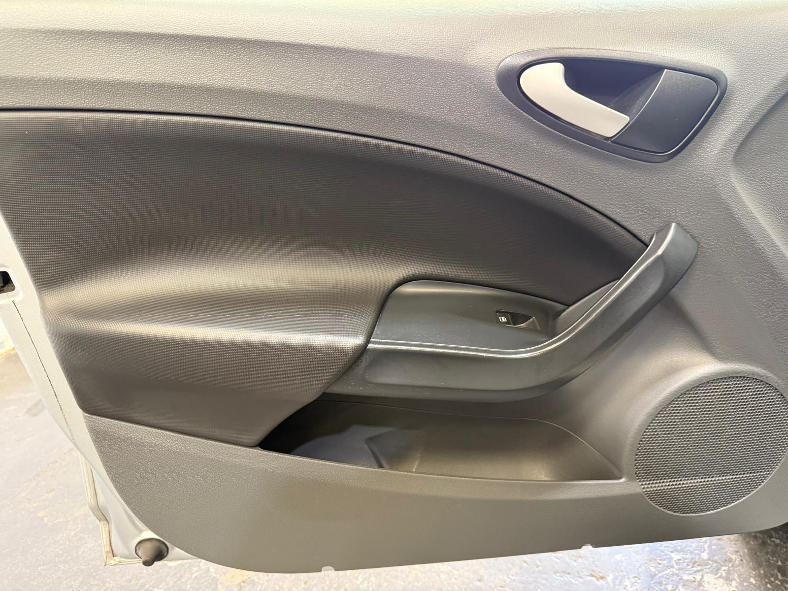 SEAT Ibiza - Image 30