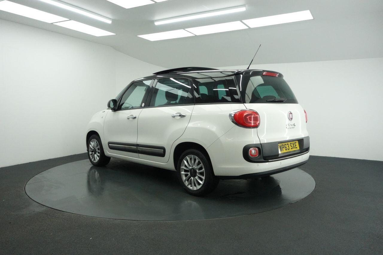 Fiat 500L - Image 9