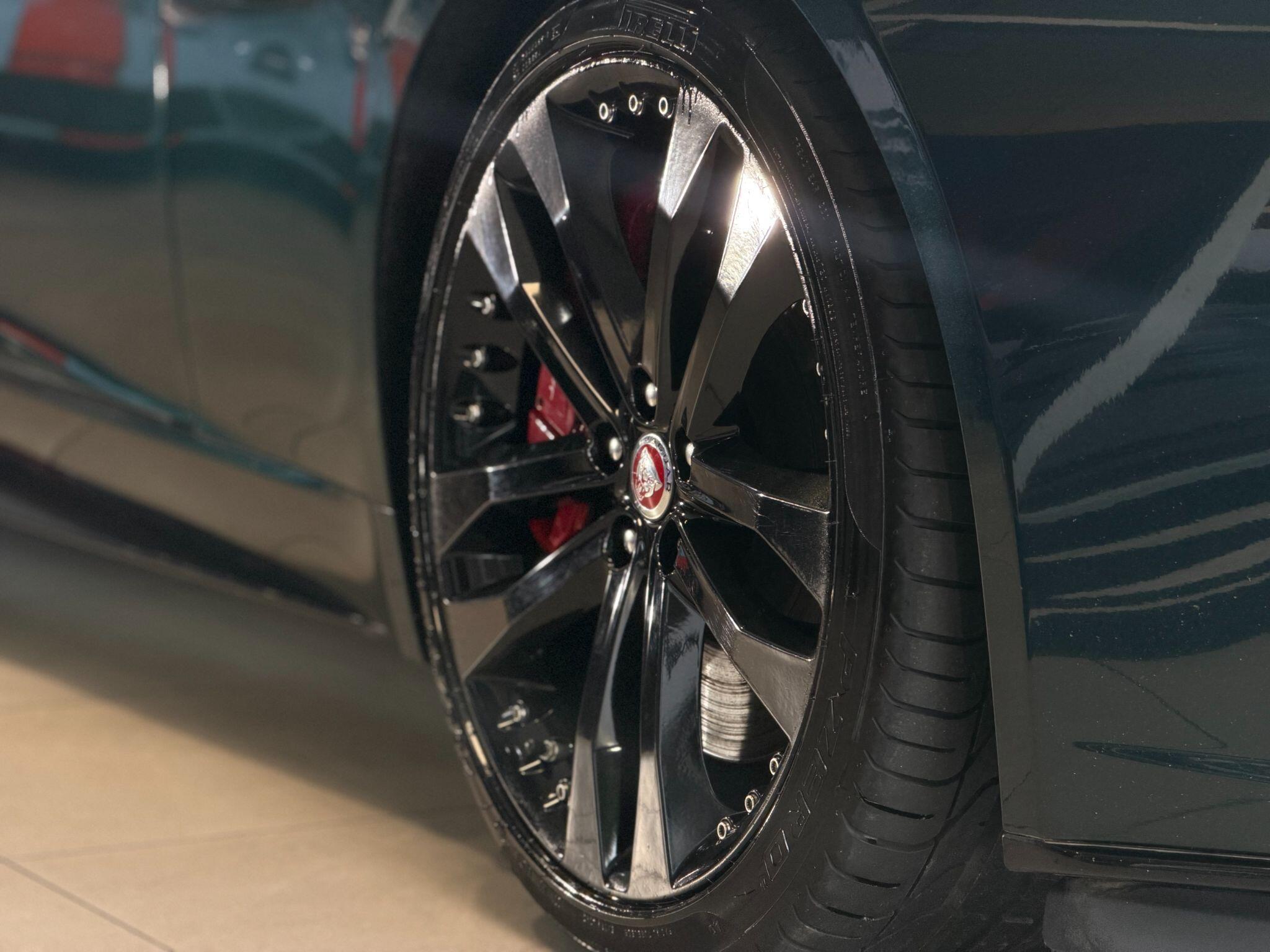 Jaguar F-Type - Image 3