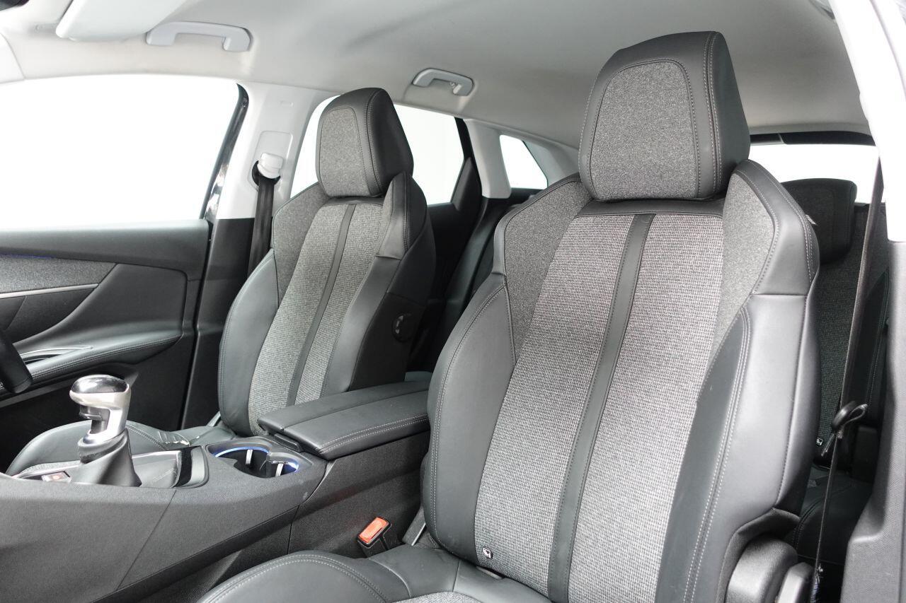 Peugeot 3008 - Image 17