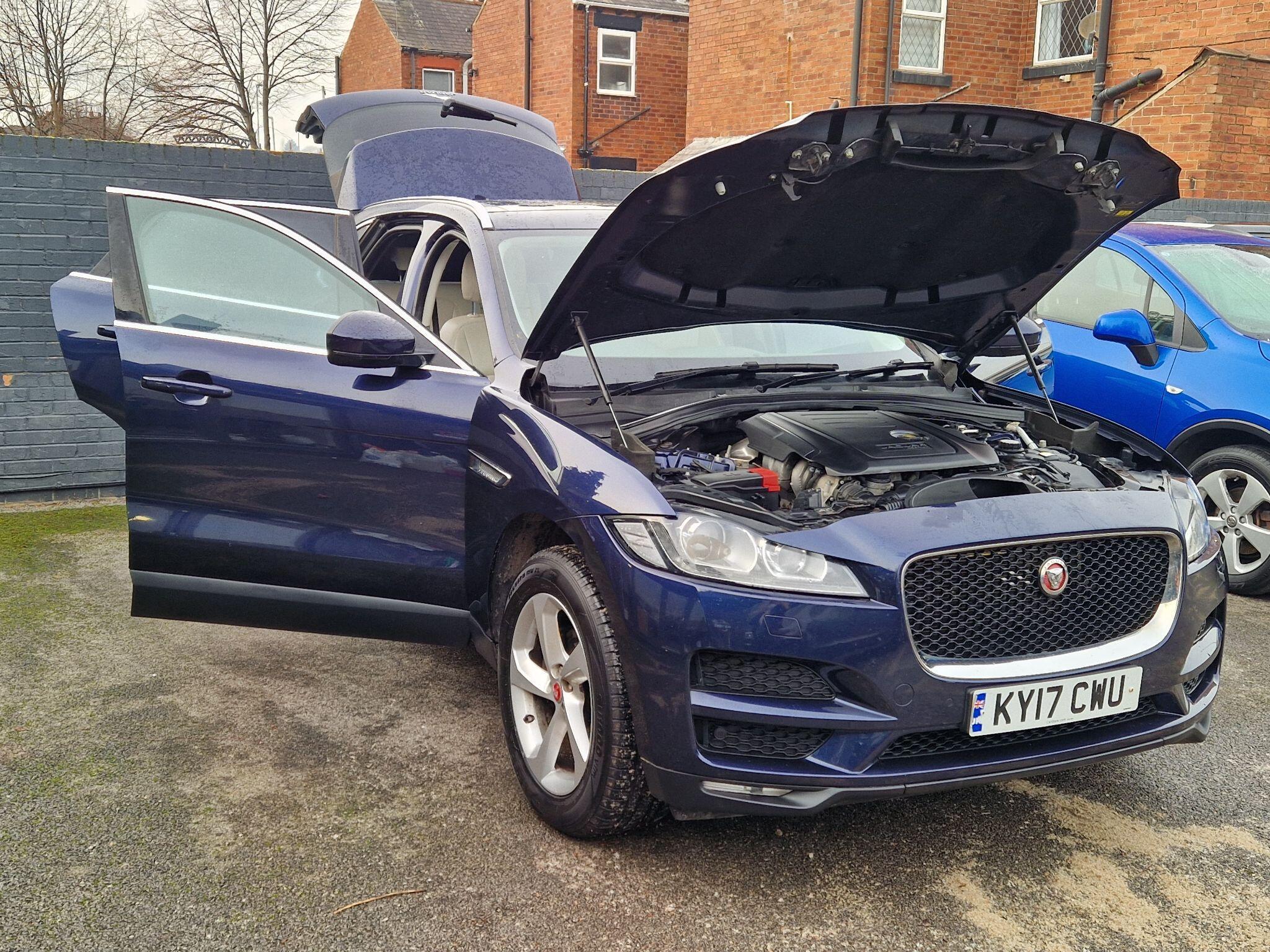 Jaguar F-Pace - Image 12