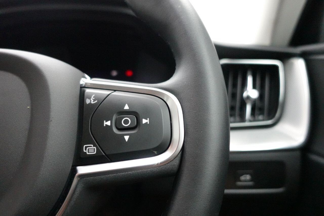 Volvo XC60 - Image 18