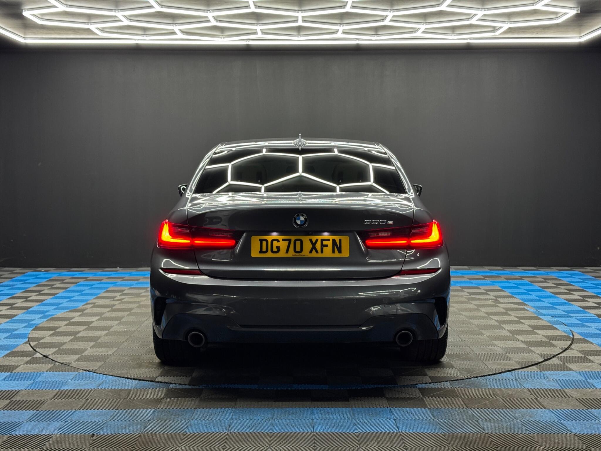 BMW 3 Series - Image 6