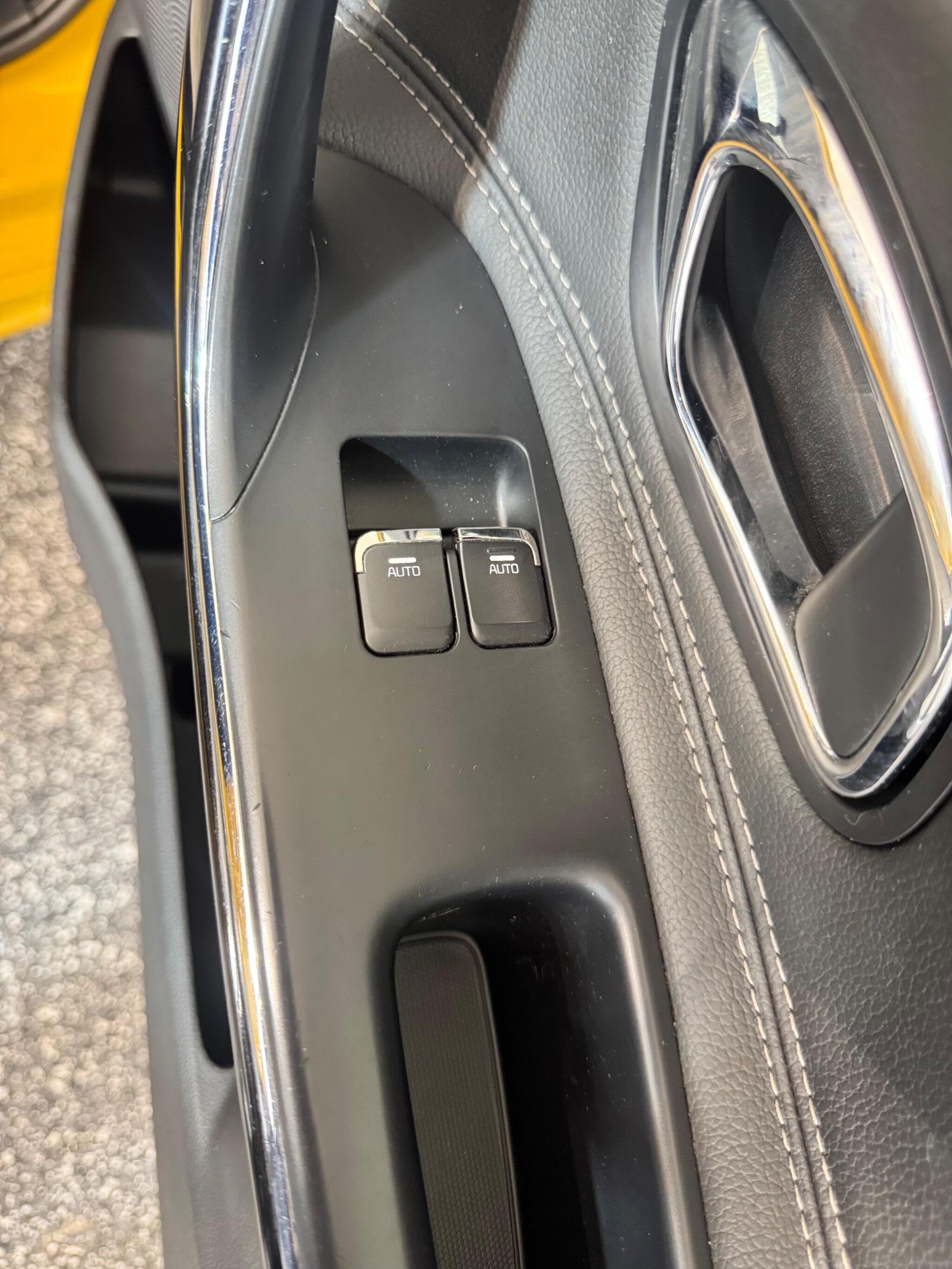 Kia ProCeed - Image 20