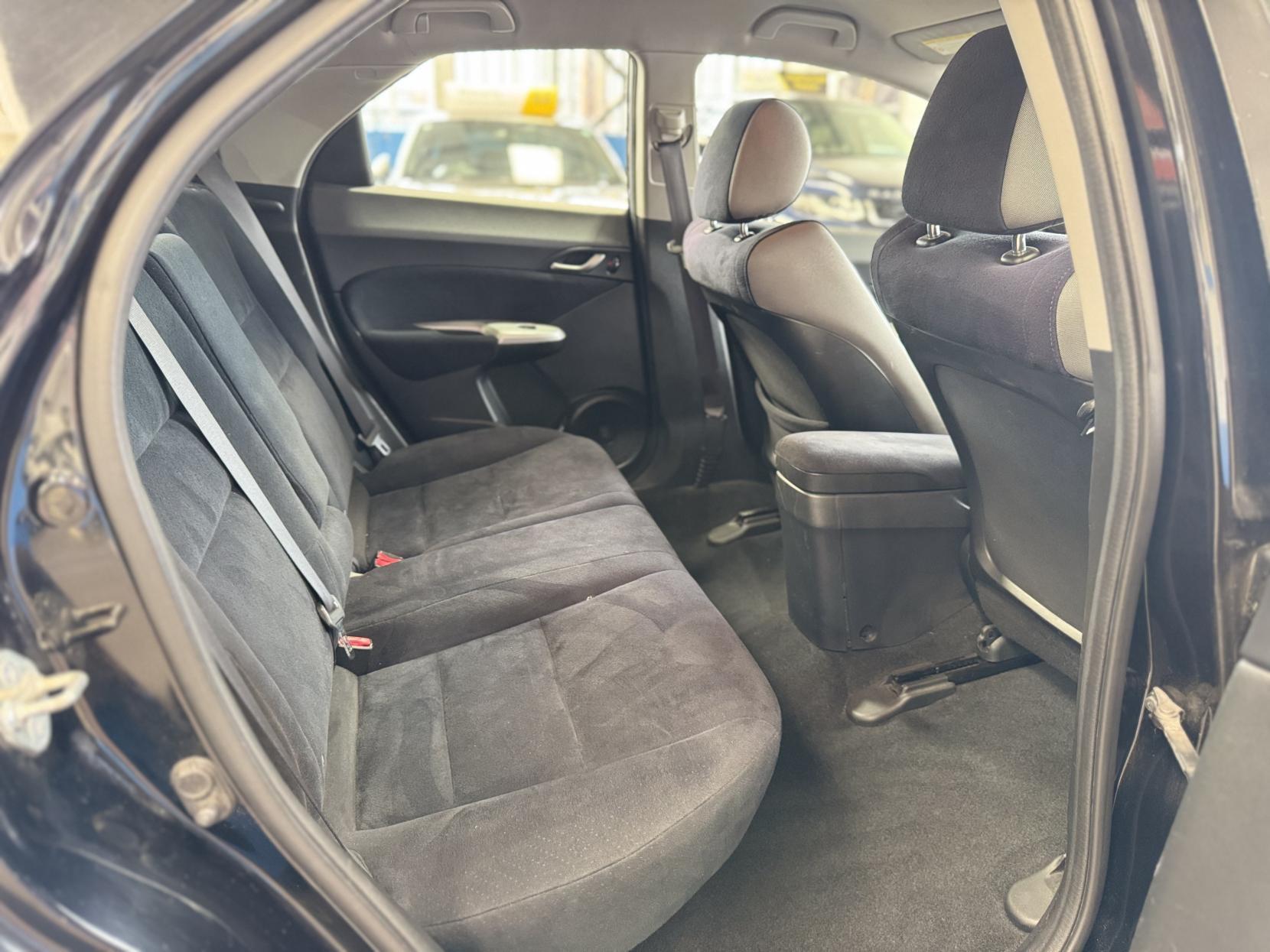 Honda Civic - Image 17