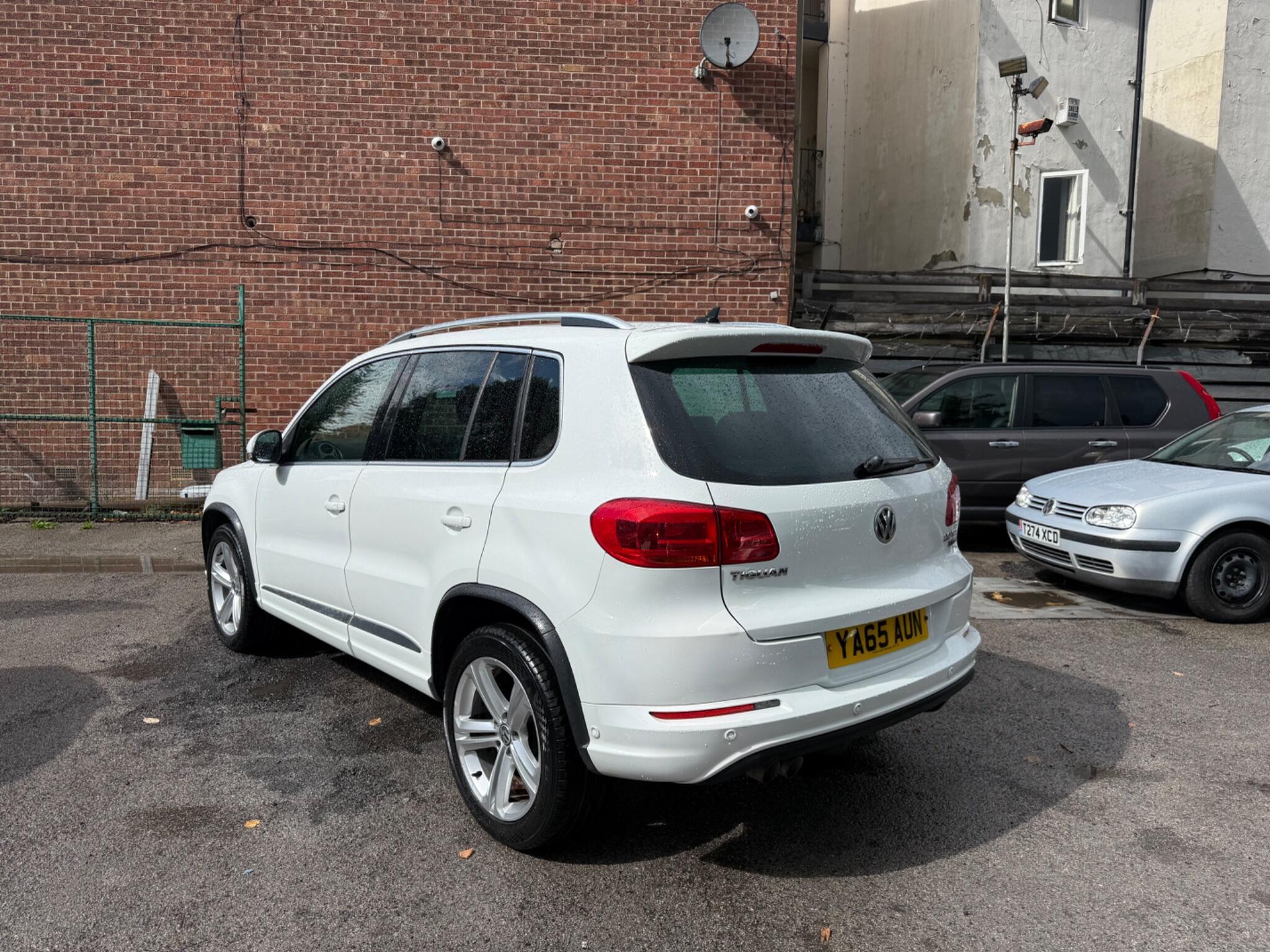 Volkswagen Tiguan - Image 5