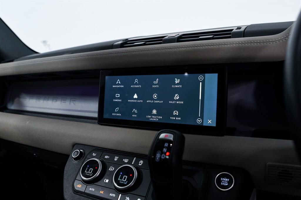 Land Rover Defender 110 - Image 21