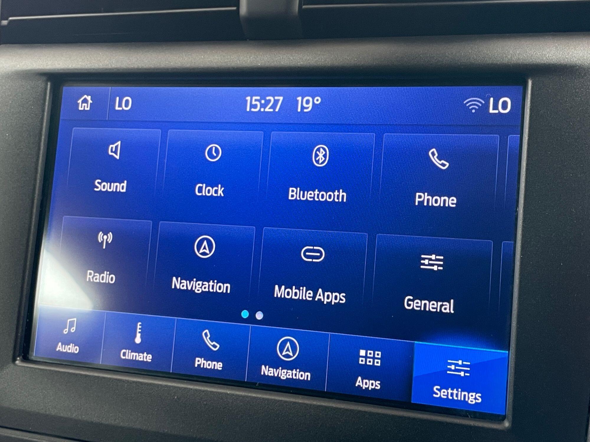 Ford Mondeo - Image 43