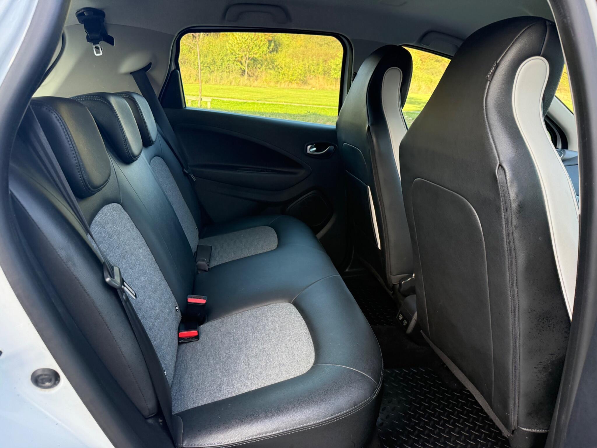 Renault Zoe - Image 13