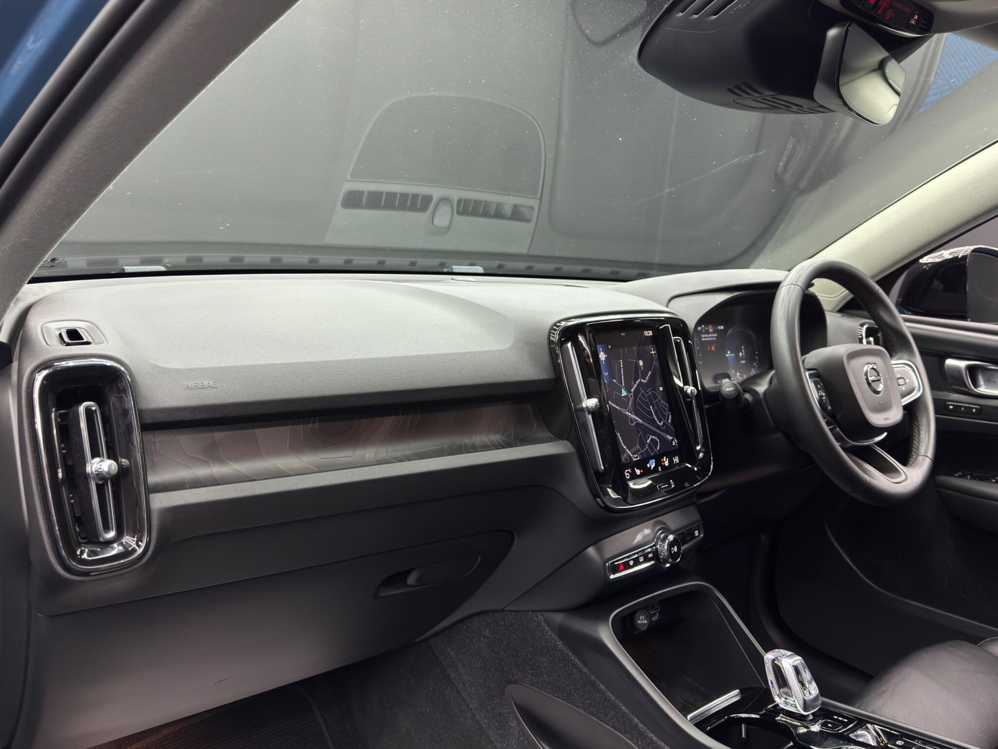 Volvo XC40 - Image 11