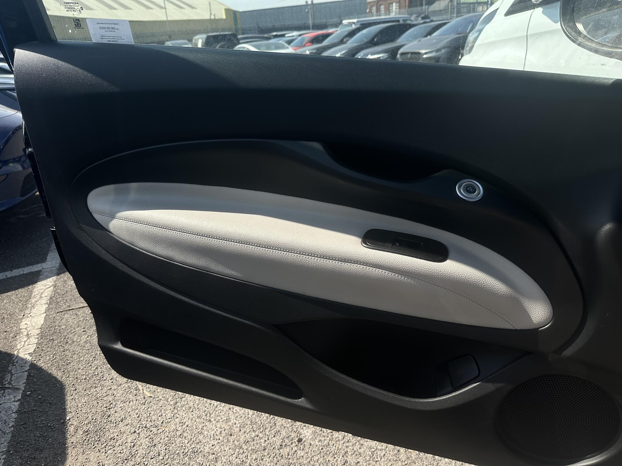 Fiat 500e - Image 18