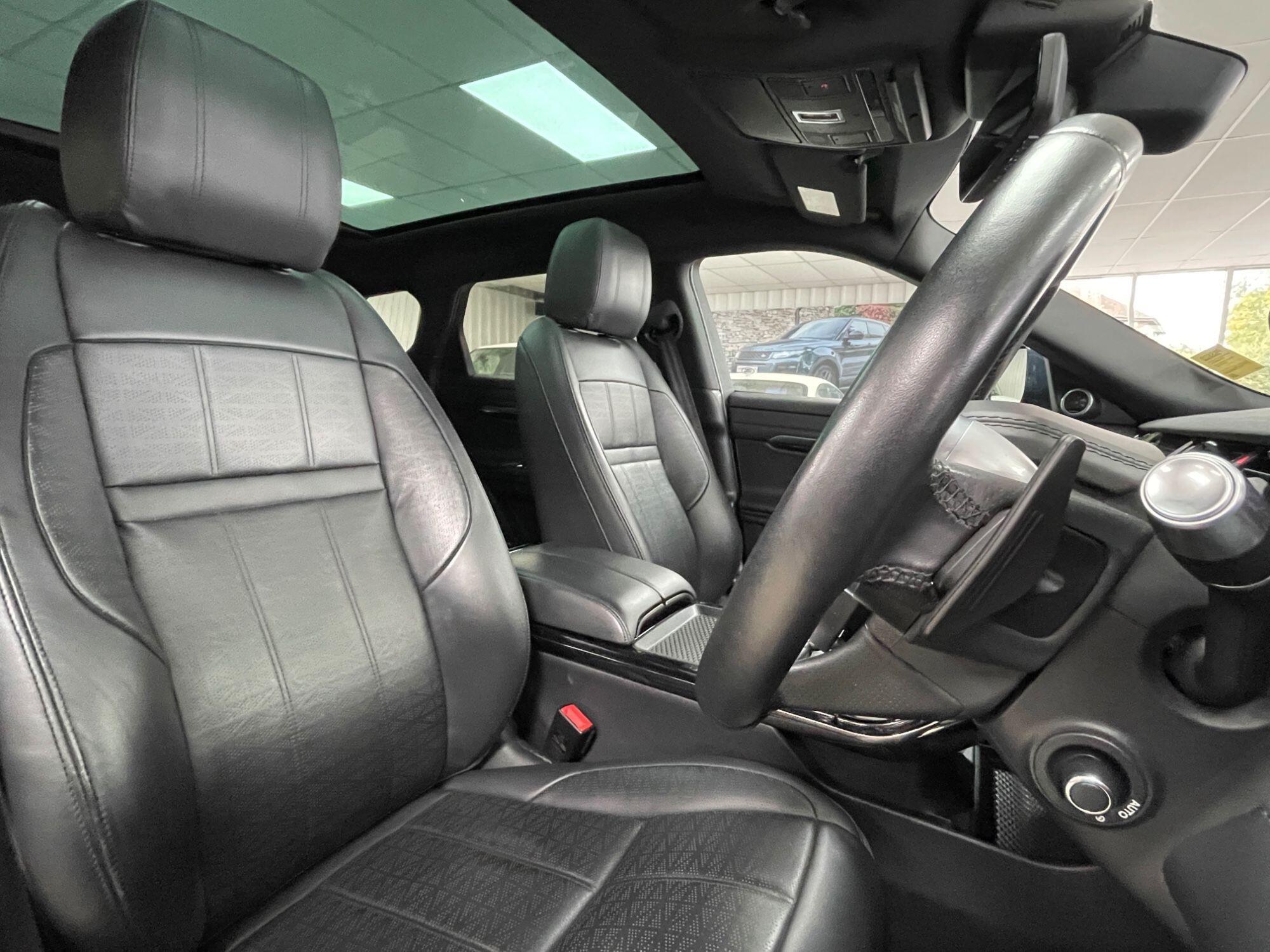 Land Rover Range Rover Evoque - Image 25