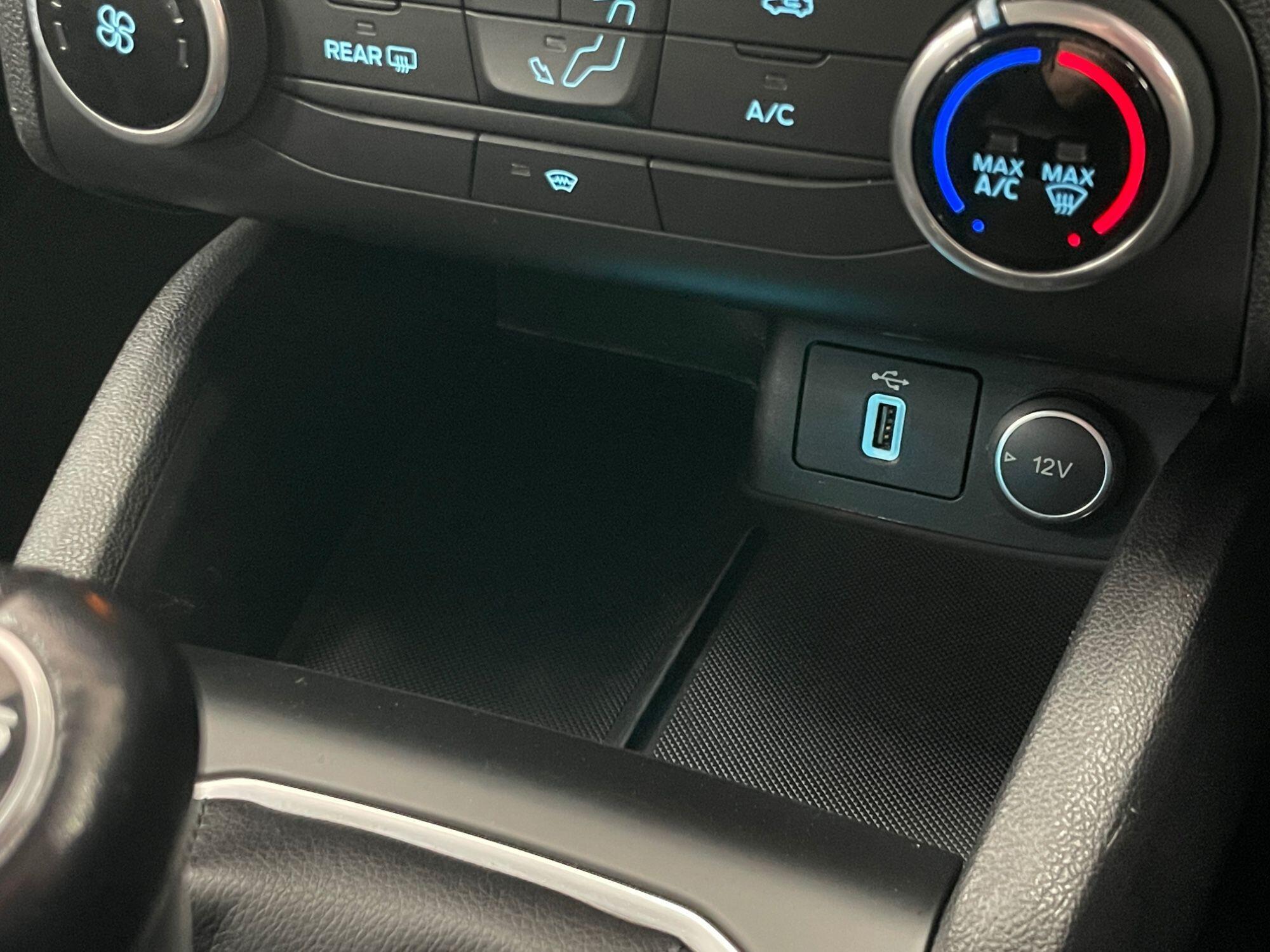 Ford Focus Diesel Estate - Image 43